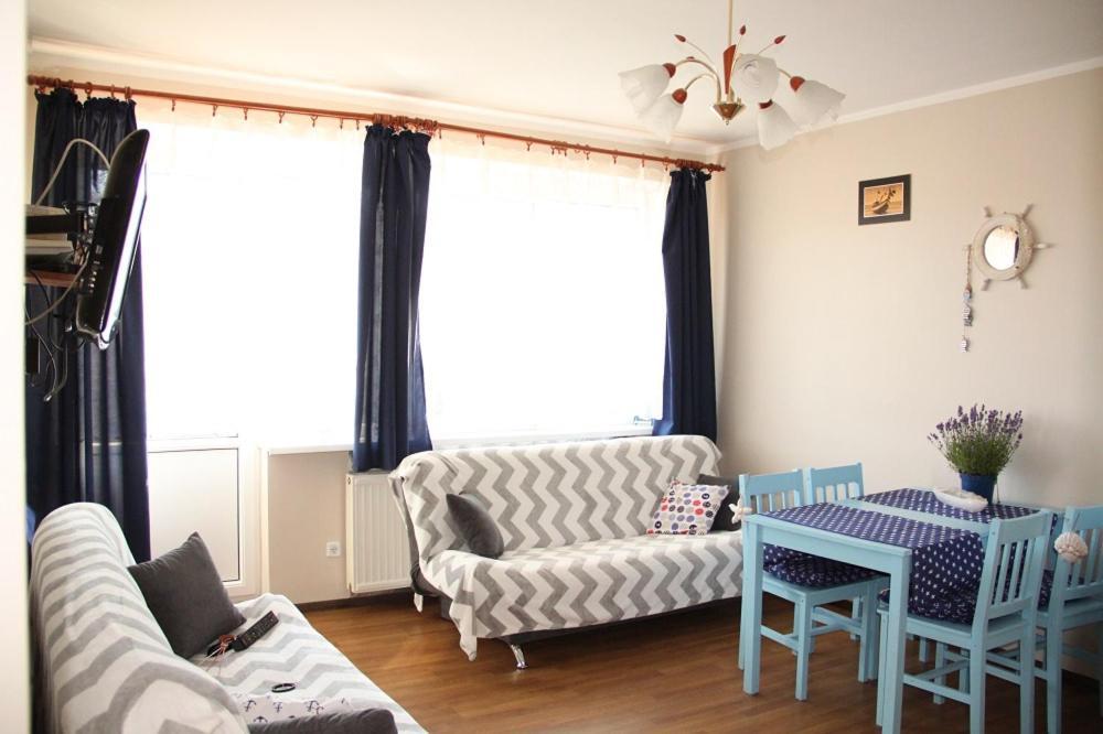 Apartamenty Eka Dom Goscinny 350M Do Plazy Rewal Exterior photo