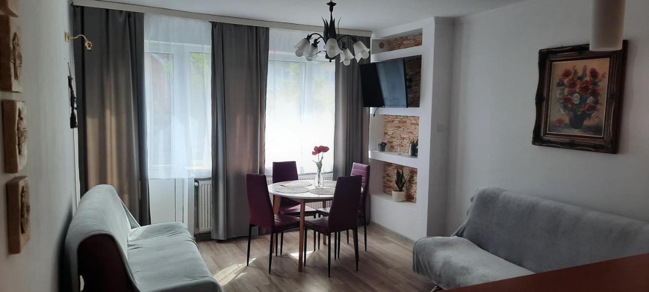 Apartamenty Eka Dom Goscinny 350M Do Plazy Rewal Exterior photo